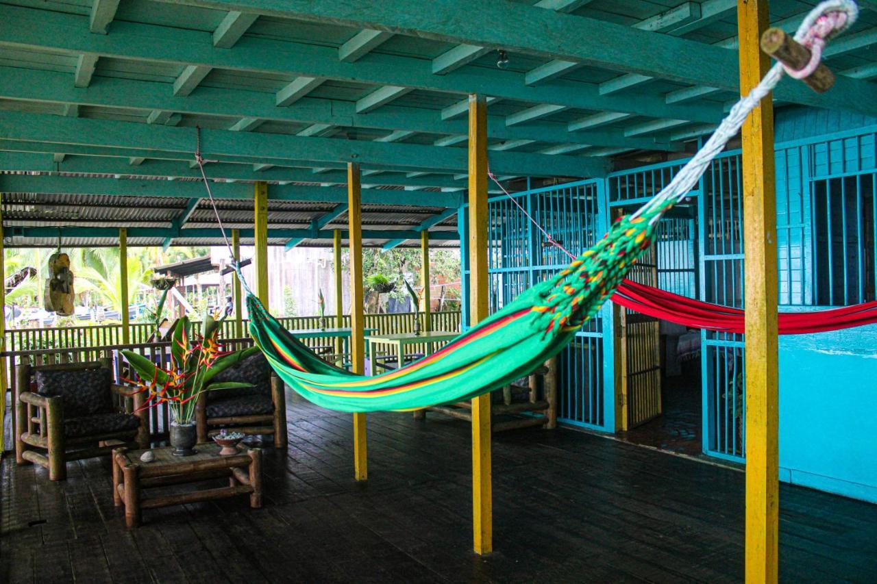 Refugio Mr Jerry Eco House Hotell Bahia Solano Exteriör bild