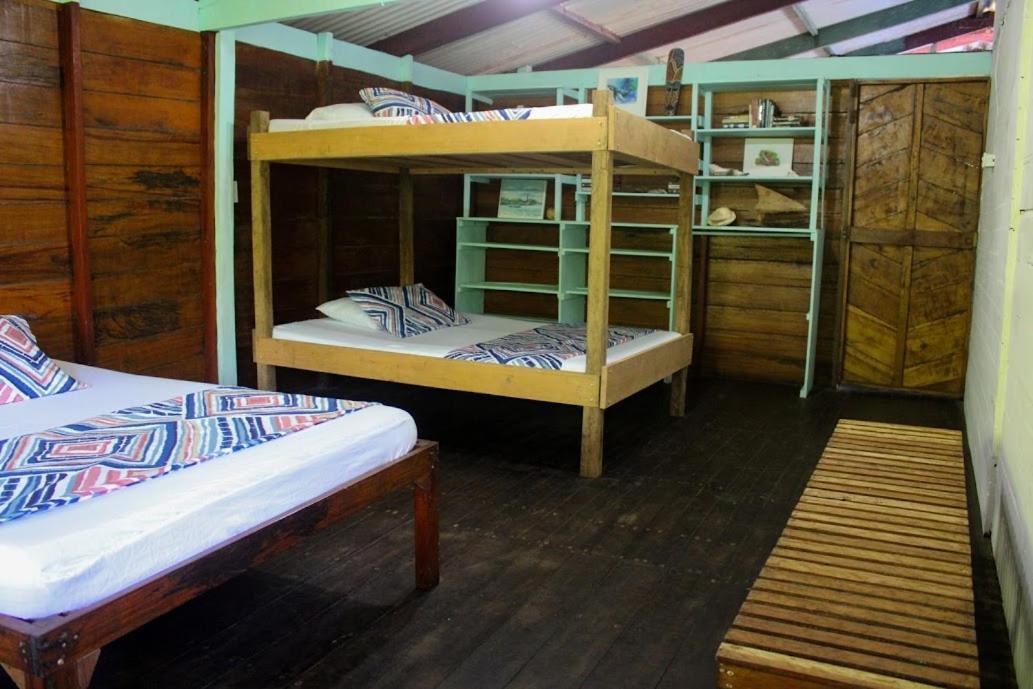 Refugio Mr Jerry Eco House Hotell Bahia Solano Exteriör bild